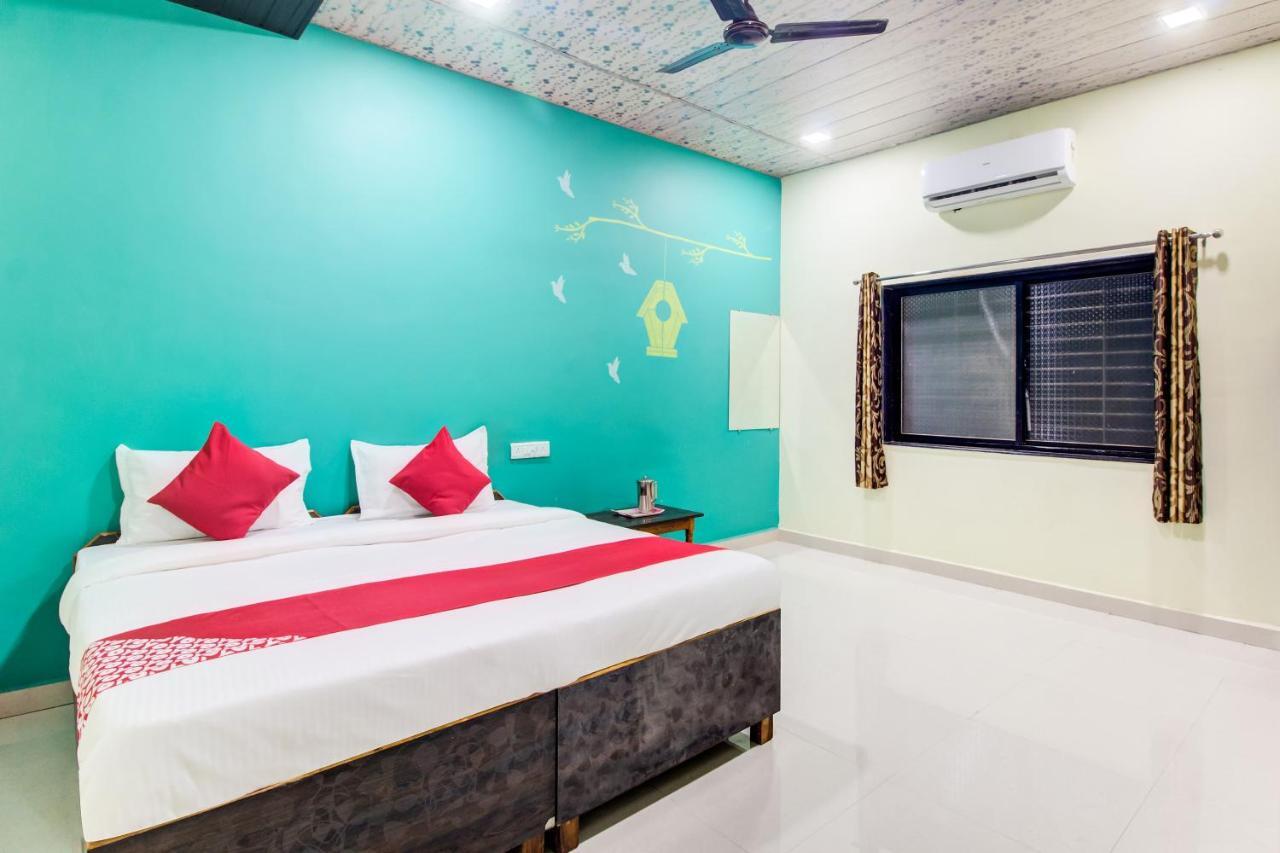 Oyo 48915 Chaitanya Green Park Hotel Vani Exterior foto