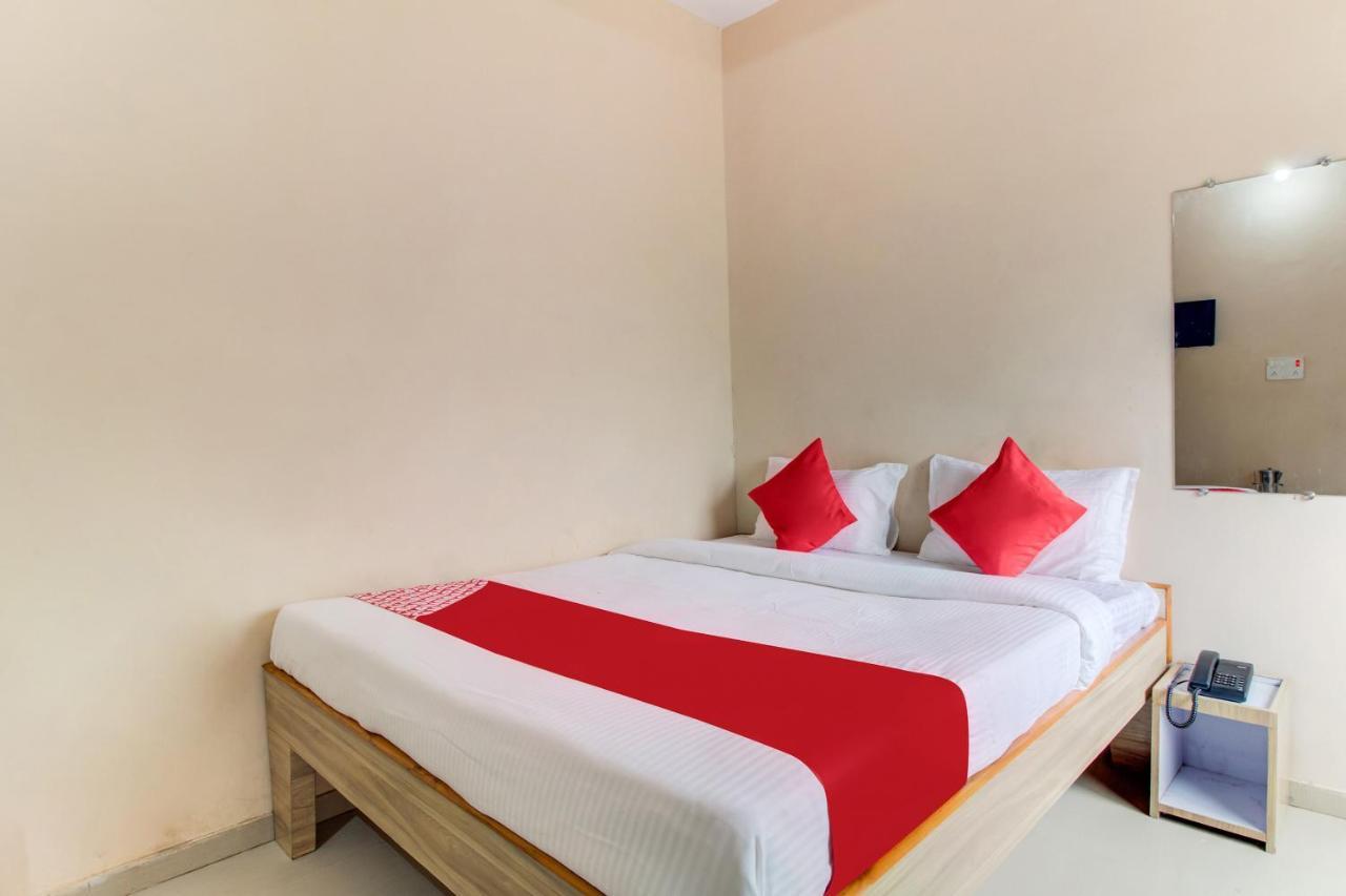 Oyo 48915 Chaitanya Green Park Hotel Vani Cameră foto